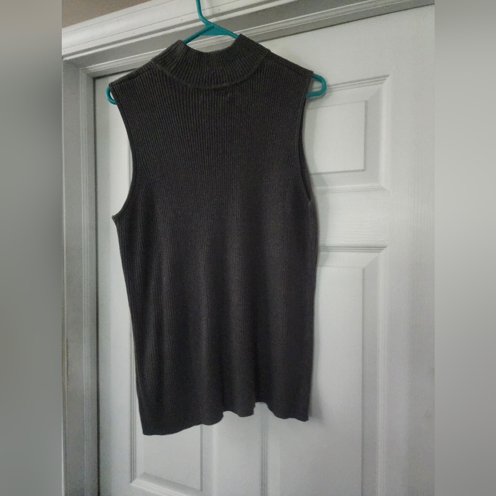 Dana Buchman Charcoal Ribbed Knit Top